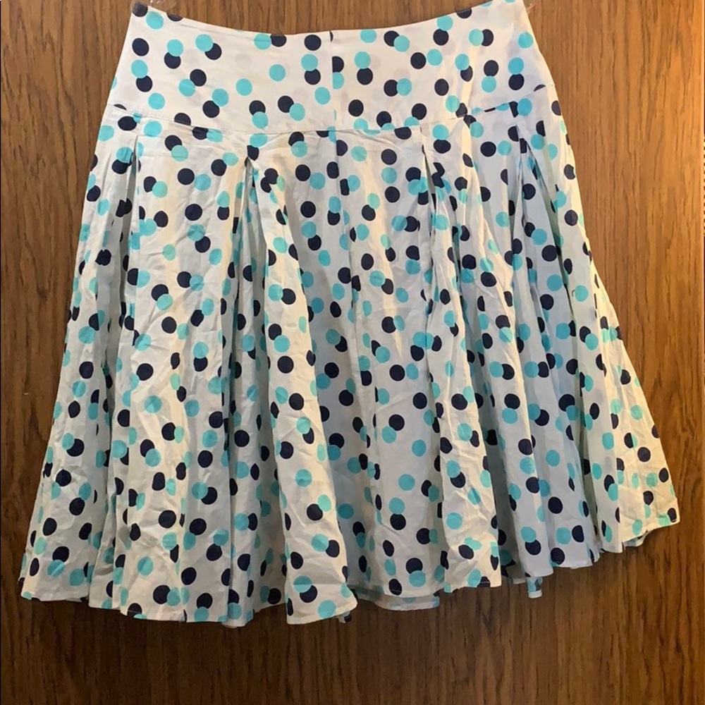 Flowy pleated skirt